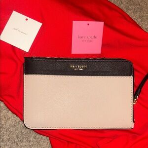 Kate spade wristlet NWT